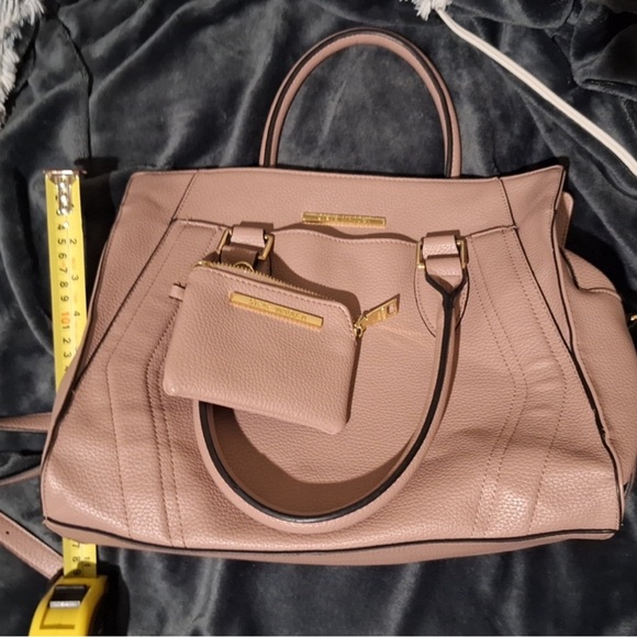 Steve Madden Tote - Picture 2 of 4